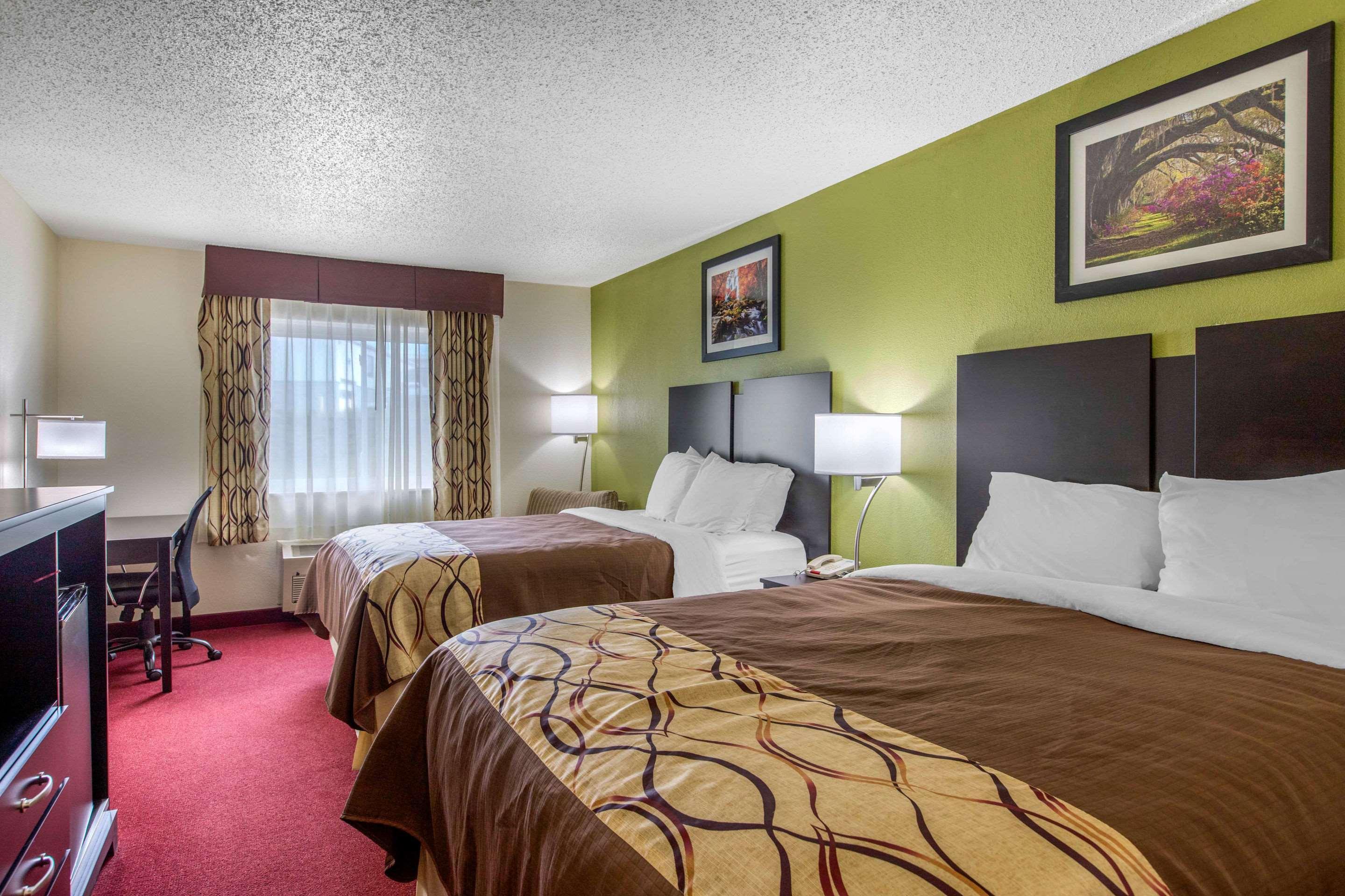 Rodeway Inn Coopersville Экстерьер фото