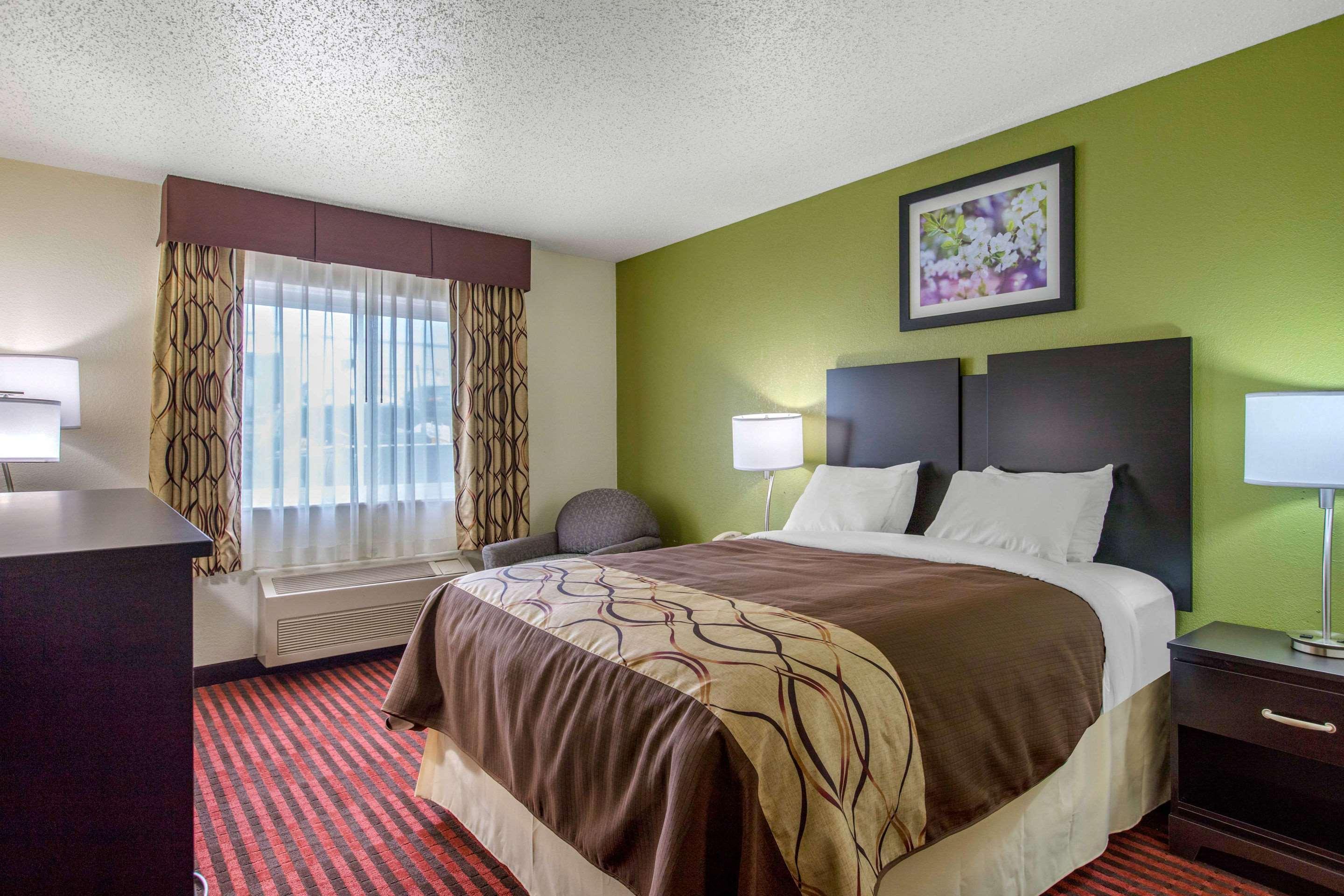 Rodeway Inn Coopersville Экстерьер фото
