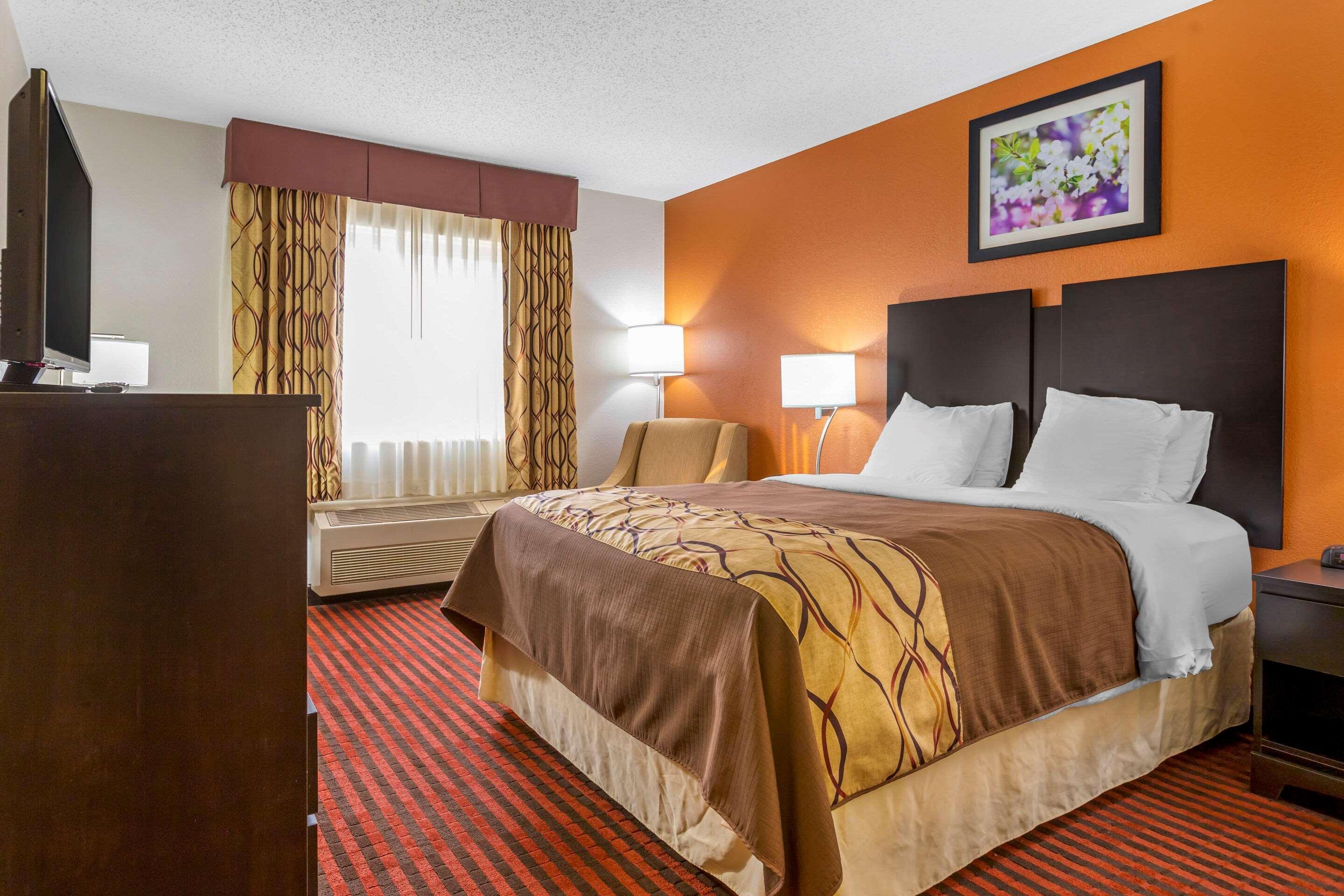 Rodeway Inn Coopersville Экстерьер фото